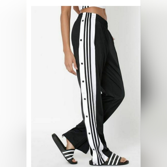 Adidas - Three stripes trackpants - Picture 2 of 9
